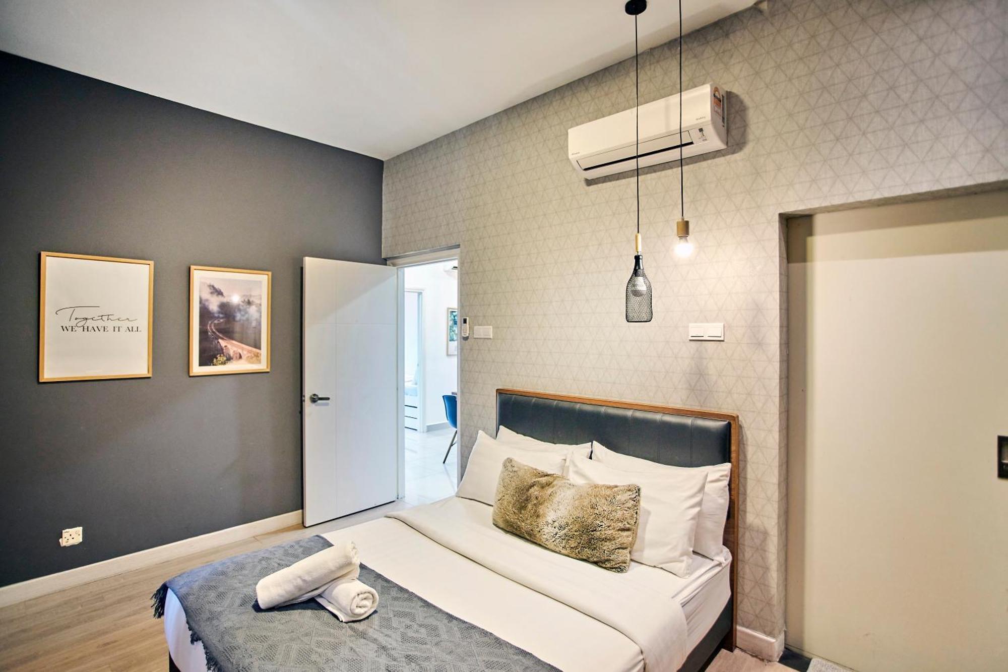 Arte Plus Klcc Designer Suites By Cobnb Kuala Lumpur Exterior foto